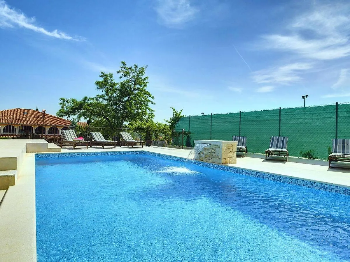Spacious Holiday Home With A Pool In Rovinjsko Rovinjsko Selo Croatia