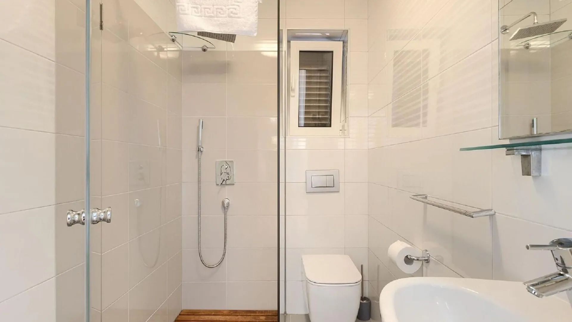 Spacious Holiday Home With A Pool In Rovinjsko Rovinjsko Selo Croatia