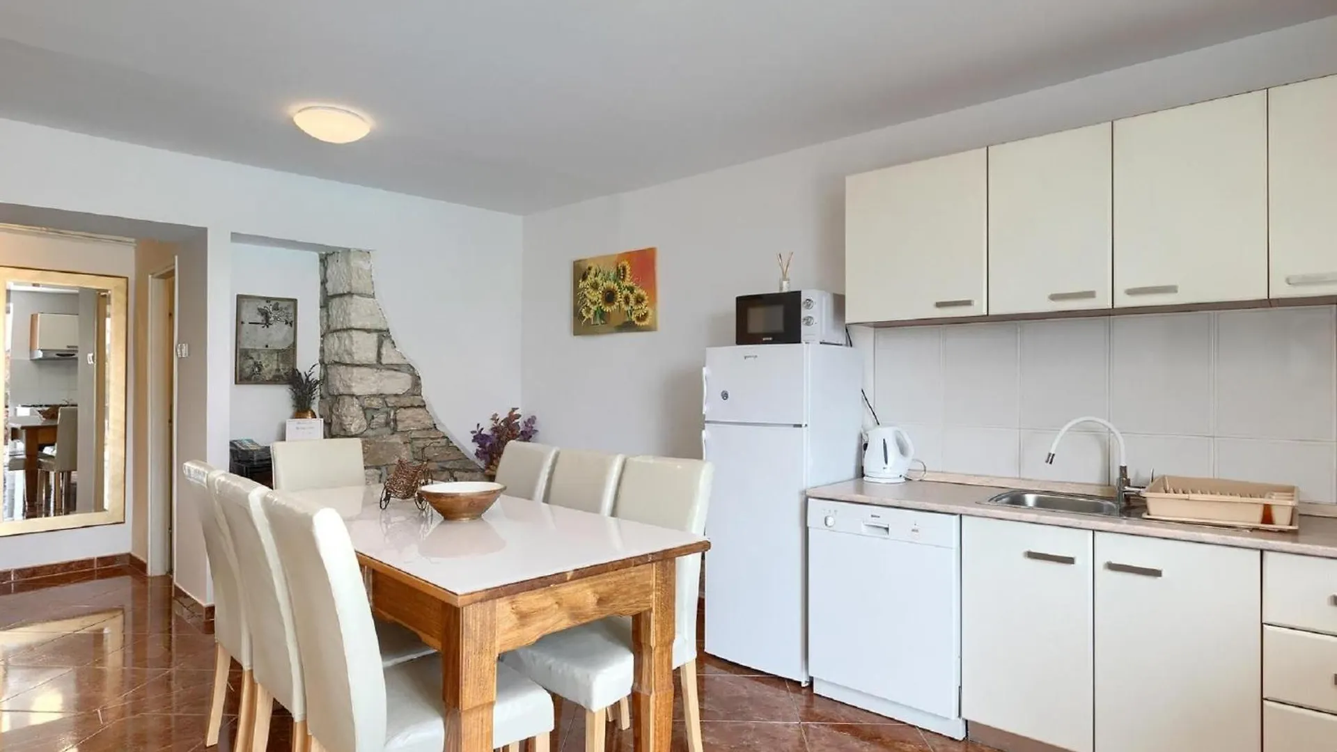 Spacious Holiday Home With A Pool In Rovinjsko Rovinjsko Selo 0*,