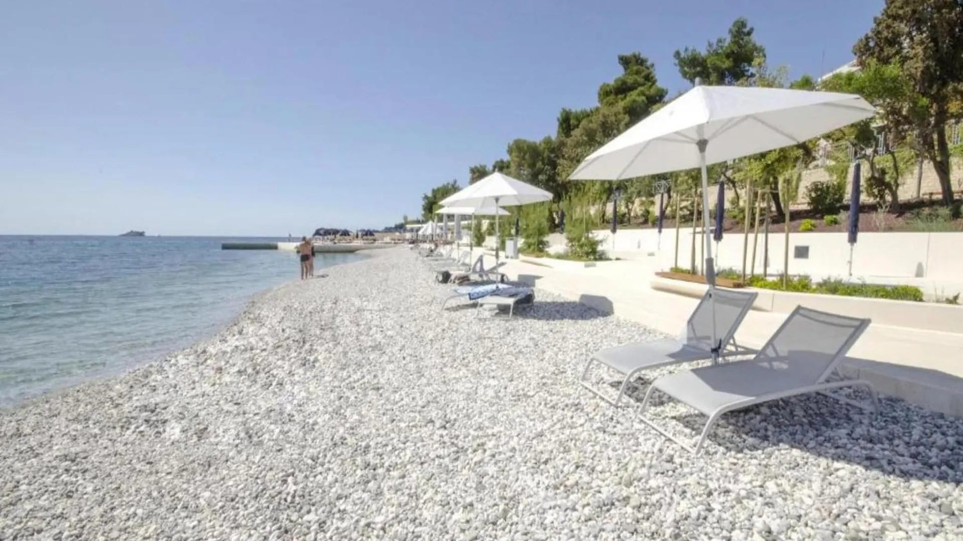 Spacious Holiday Home With A Pool In Rovinjsko Rovinjsko Selo